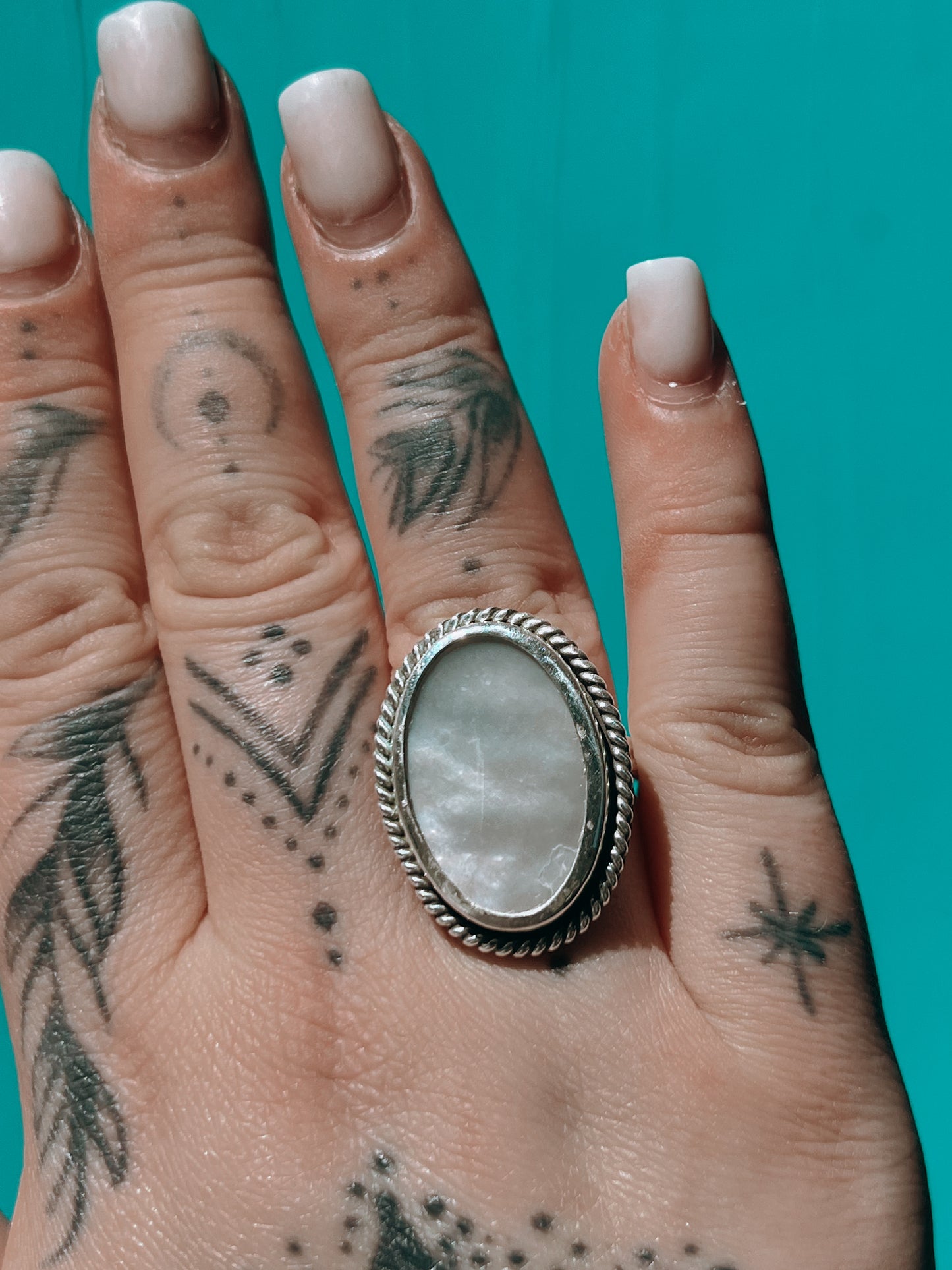 Mother of Pearl Ring (9.5)