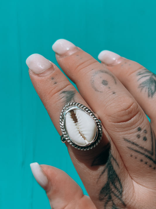 Cowrie Shell Ring (8.5)