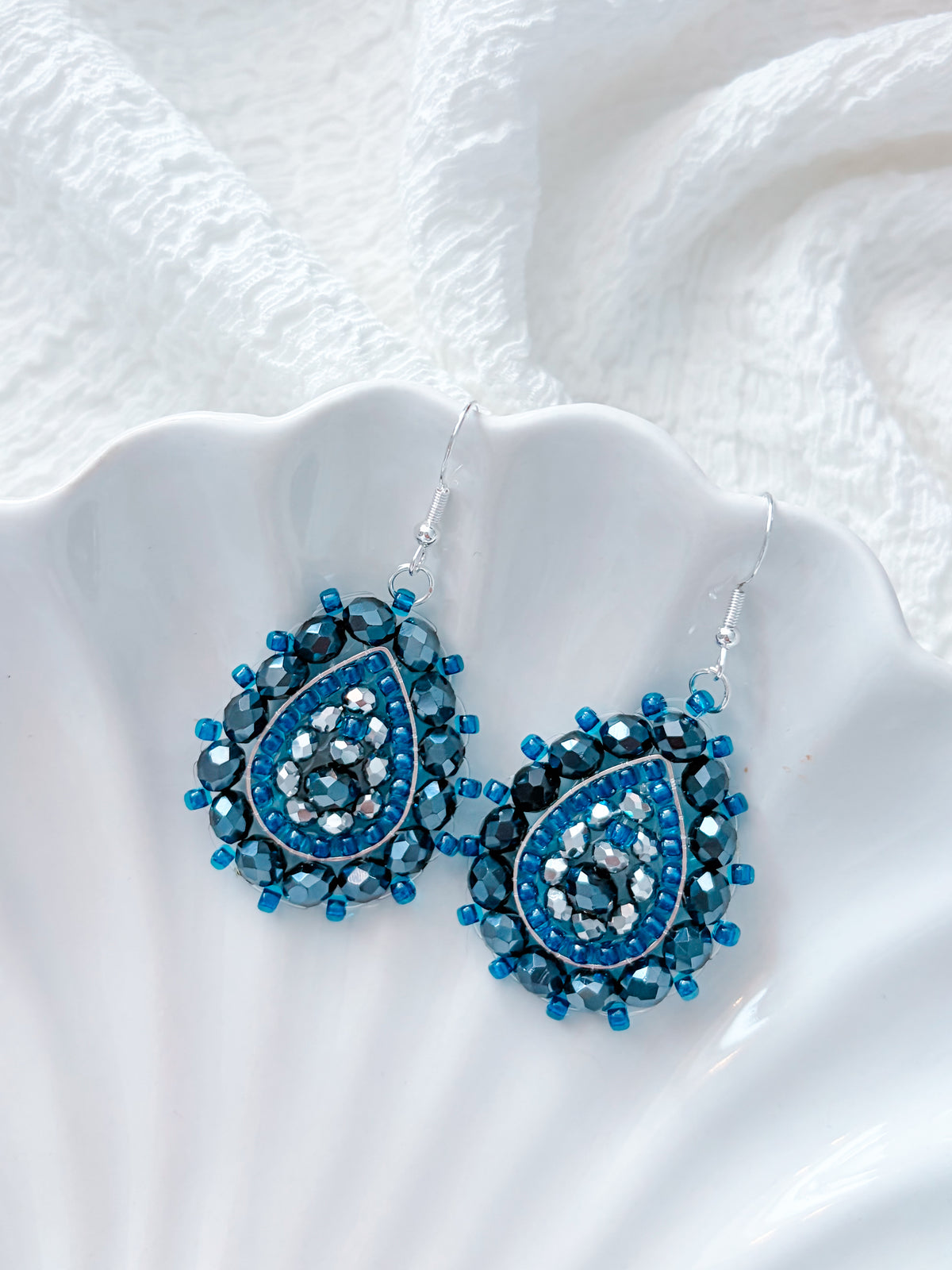 Moonlight- beaded earrings