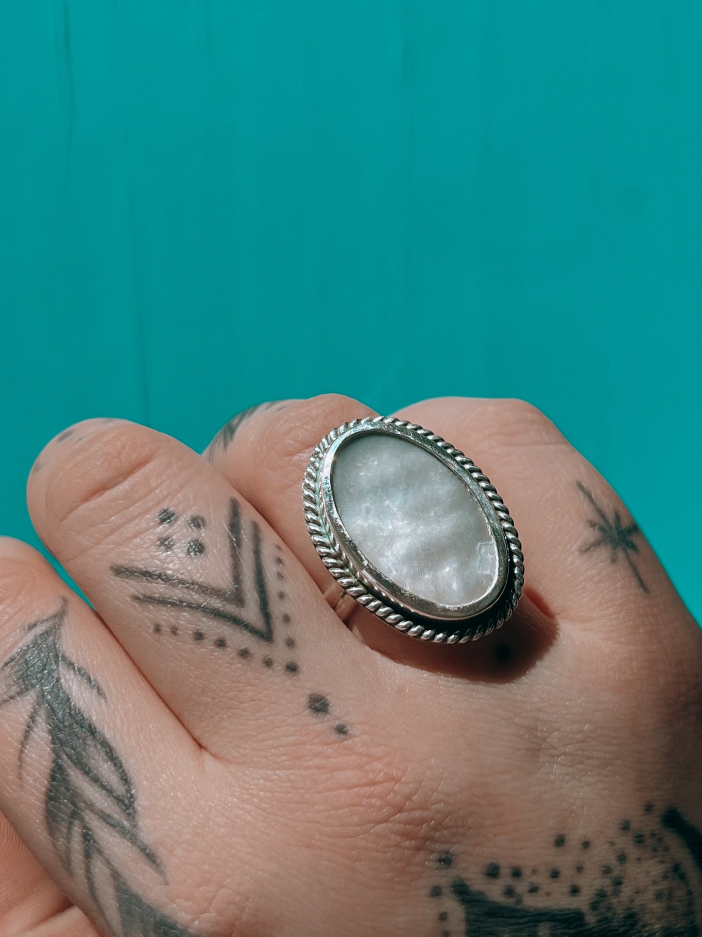 Mother of Pearl Ring (9.5)