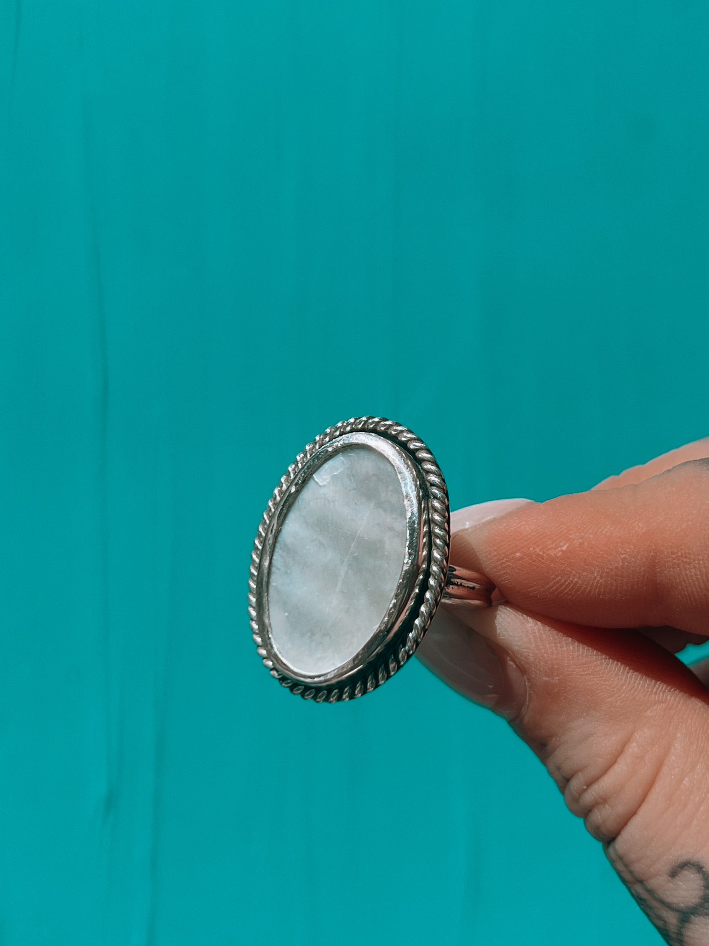Mother of Pearl Ring (9.5)