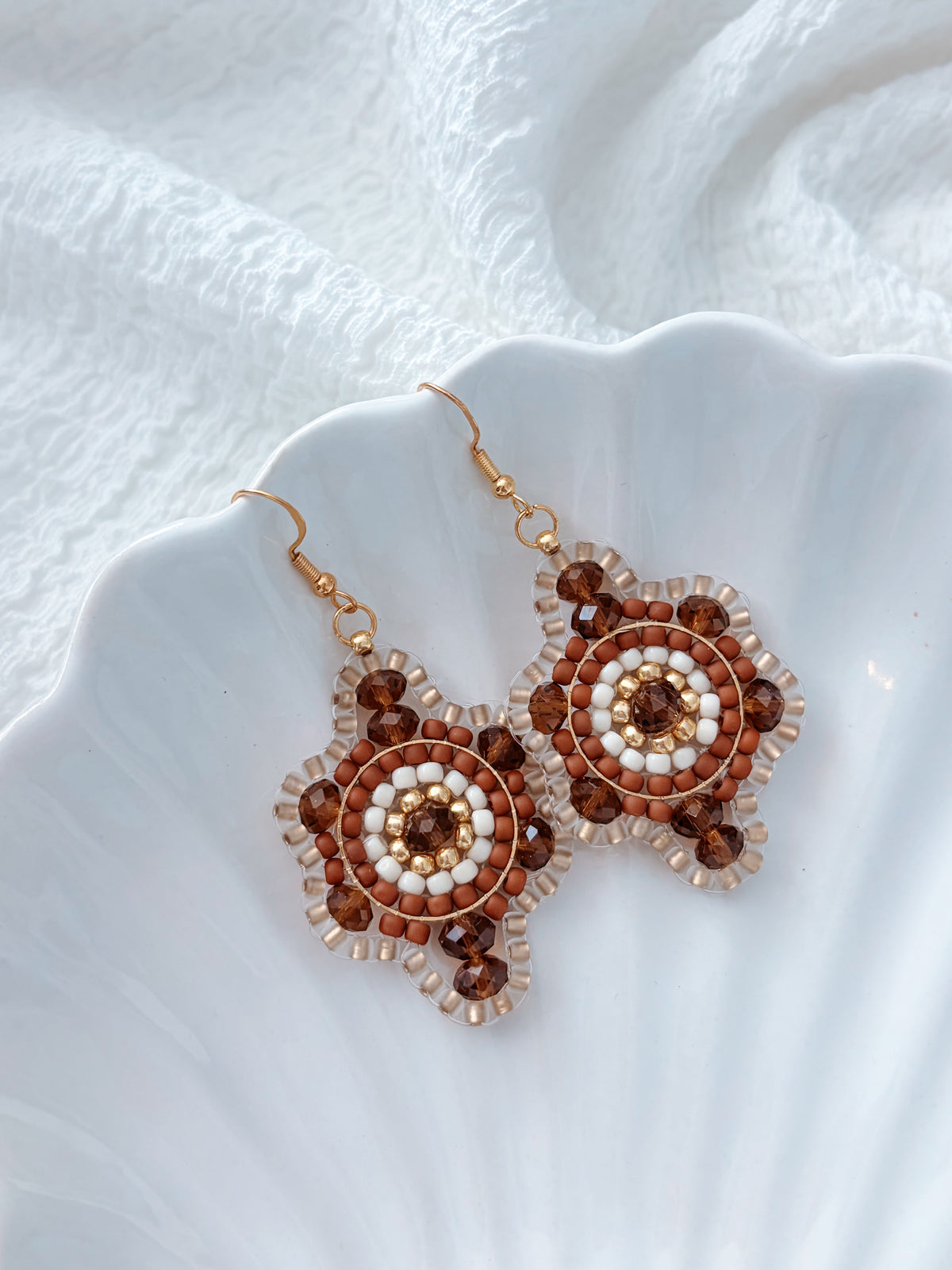 Cinnamon - beaded earrings