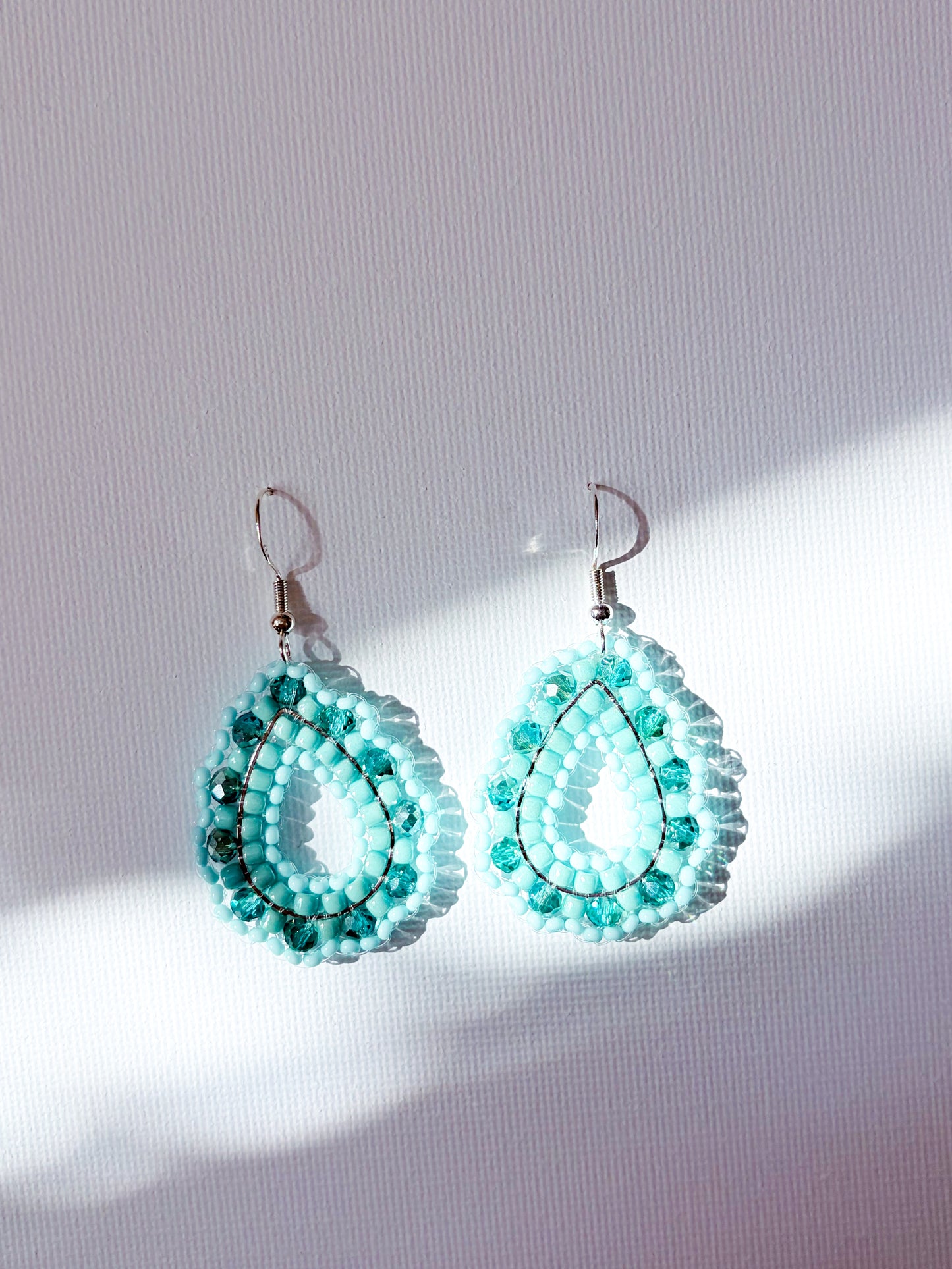 Spearmint - beaded earrings