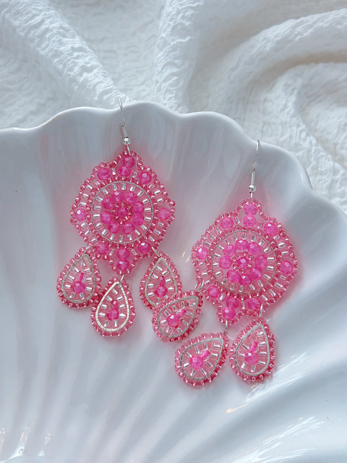 Hibiscus - beaded earrings