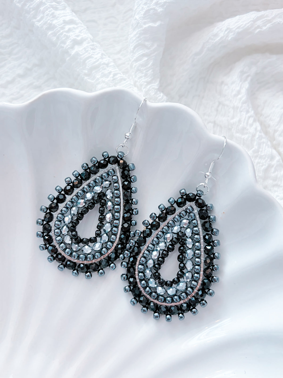 Chromatica - beaded earrings