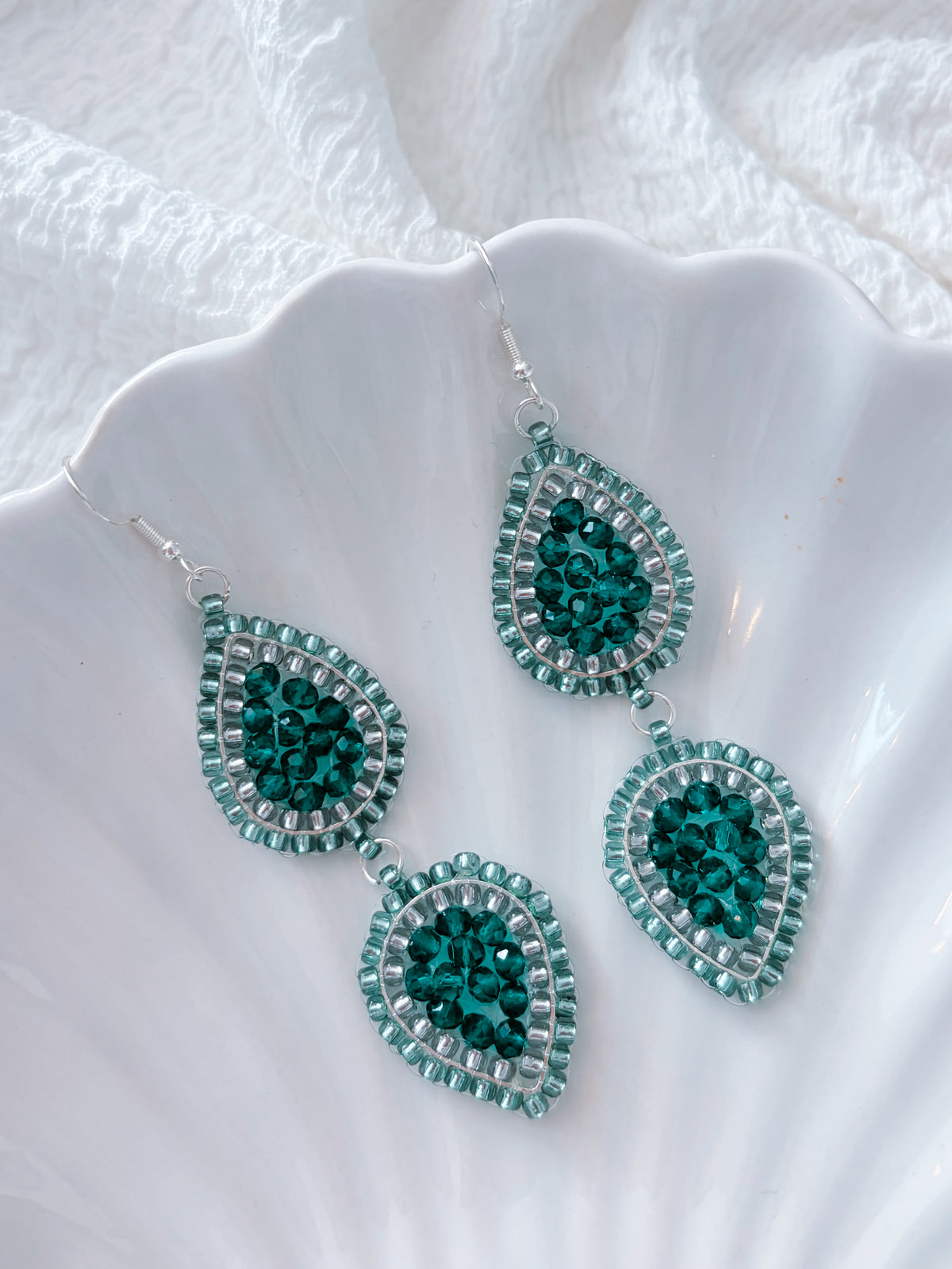 Emerald - beaded earrings