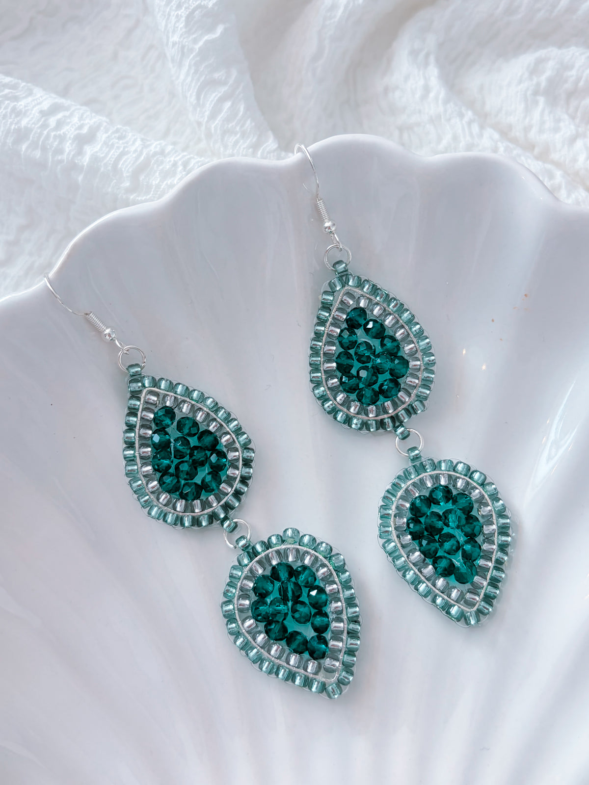 Emerald - beaded earrings