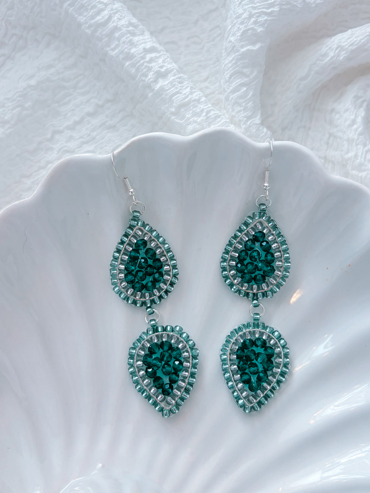 Emerald - beaded earrings